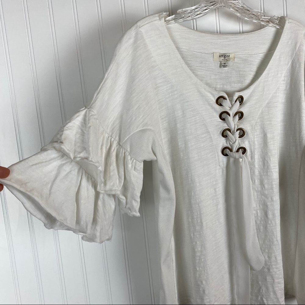 UMGEE Brass Eyelet Ruffle Sleeve White Top - Picture 2 of 8